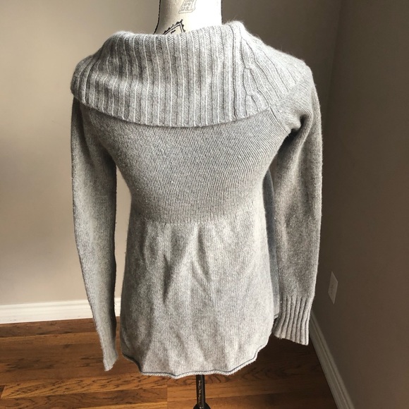 Aritzia Talula Mulberry Sweater Cardigan Cashmere - Picture 7 of 8